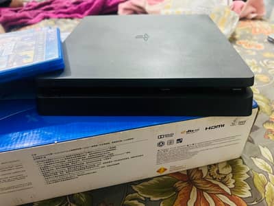 Ps4 slim 1TB with 3 GAMES