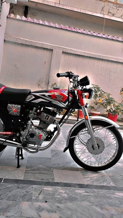 125 10/10 condition Dubal sman ka sath