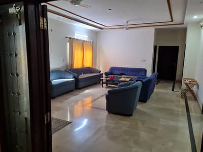 1 Kanal Lower Portion Available For rent In PIA Housing Scheme
