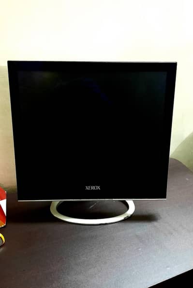 Lcd screen for sale pricenegotiable