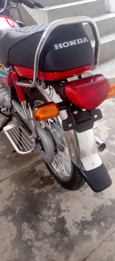 Honda 70 25/26