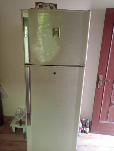 dawlance fridge refrigerator