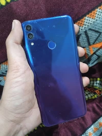 Honor 8c and Oppo A57