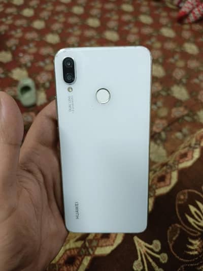 Huawei Nova 3i 64 / 4