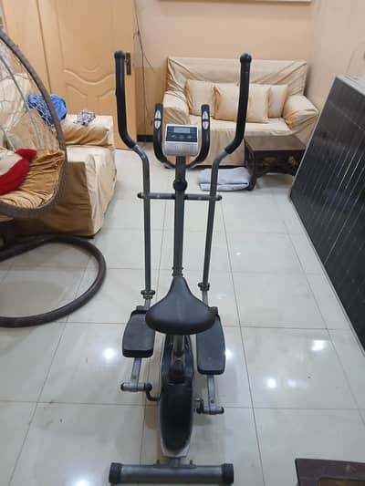 Elliptical Cross Trainer Exercise Bike – Excellent Condition