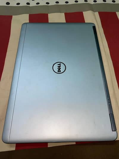 Dell laptop E7440