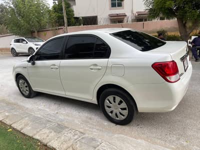 Toyota Axio 2014 Pearl White