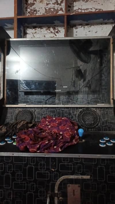 Lcd 32inch for sale simple contect number 03045241159