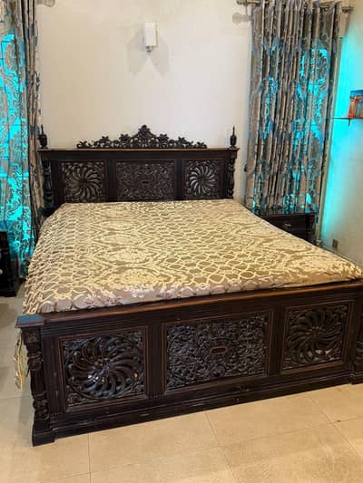 chinioti bed with side tables