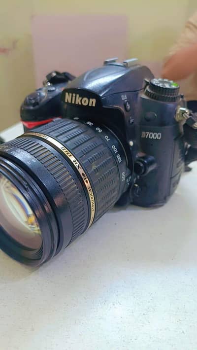 Nikon d7000 dslr camera 55-200mm lens 0/3/3/2/4/4/8/4/7/4/3