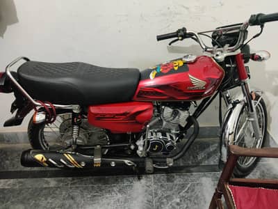 honda 125 24 model in new and best condition