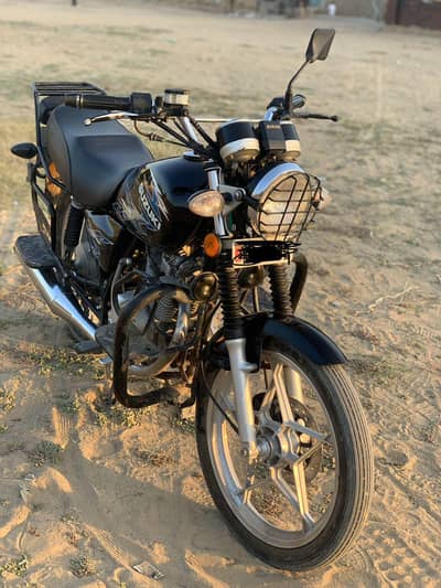 Suzuki GS 150 SE