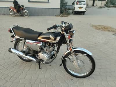 Honda 125 2025 special edition selfstart in 100% original condition