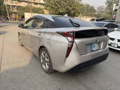 Toyota Prius S Touring Model 2016/18