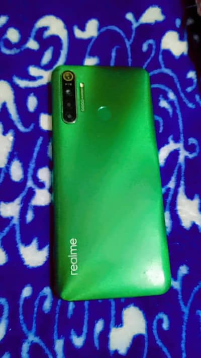 realme 5i mobile ha All ok 4gb ram 64gb memory urgent sale
