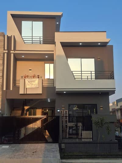 5 Marla Corner House in Block F MPCHS B-17 Islamabad
