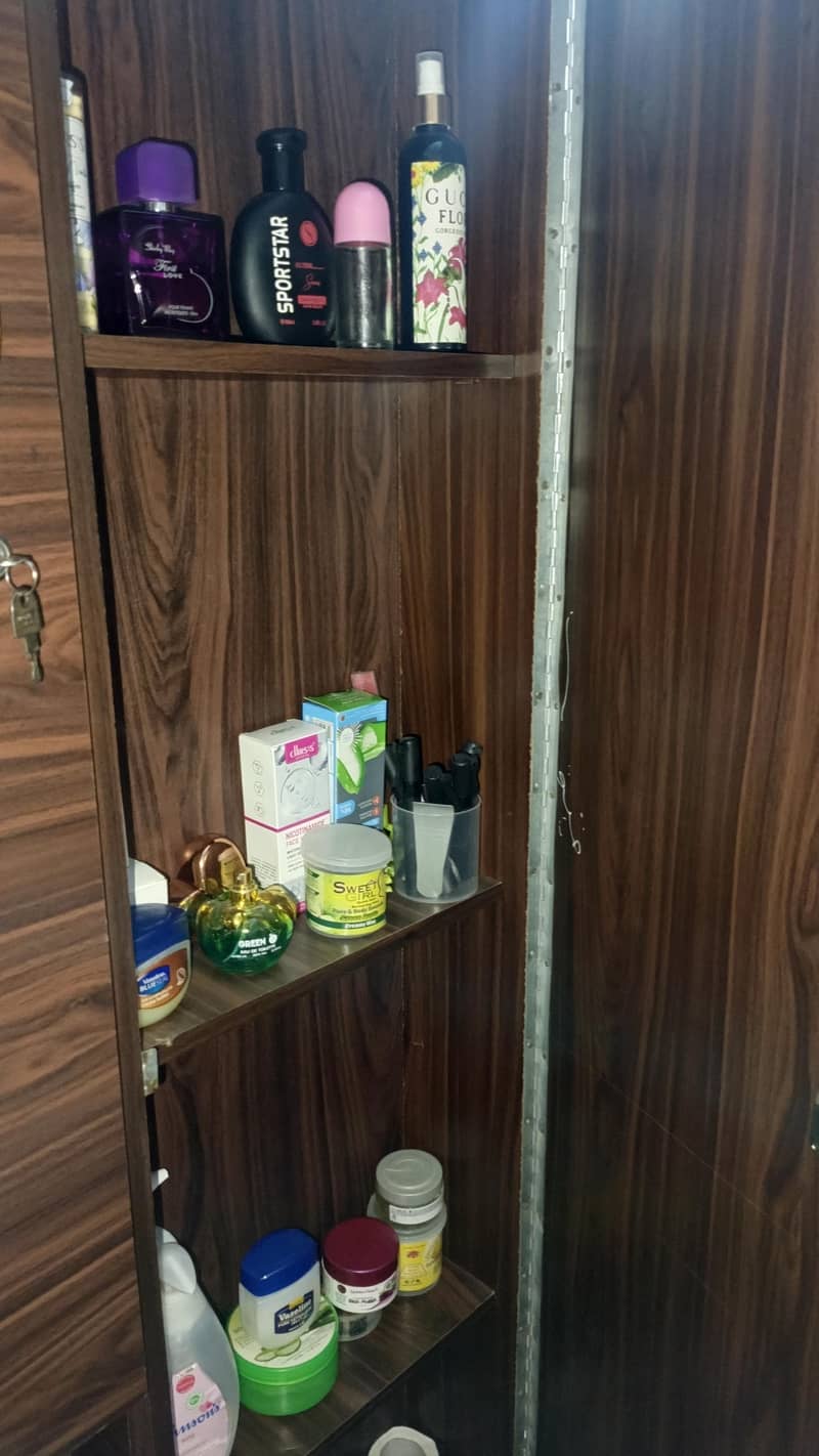 Dressing 2 bedside Table 4