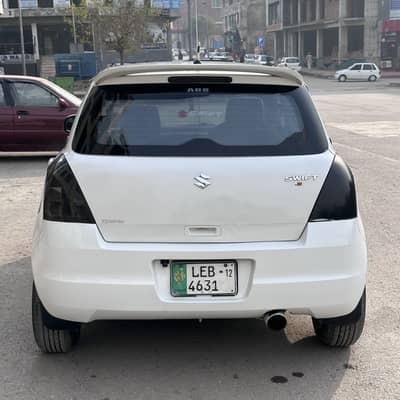 Suzuki Swift 2012