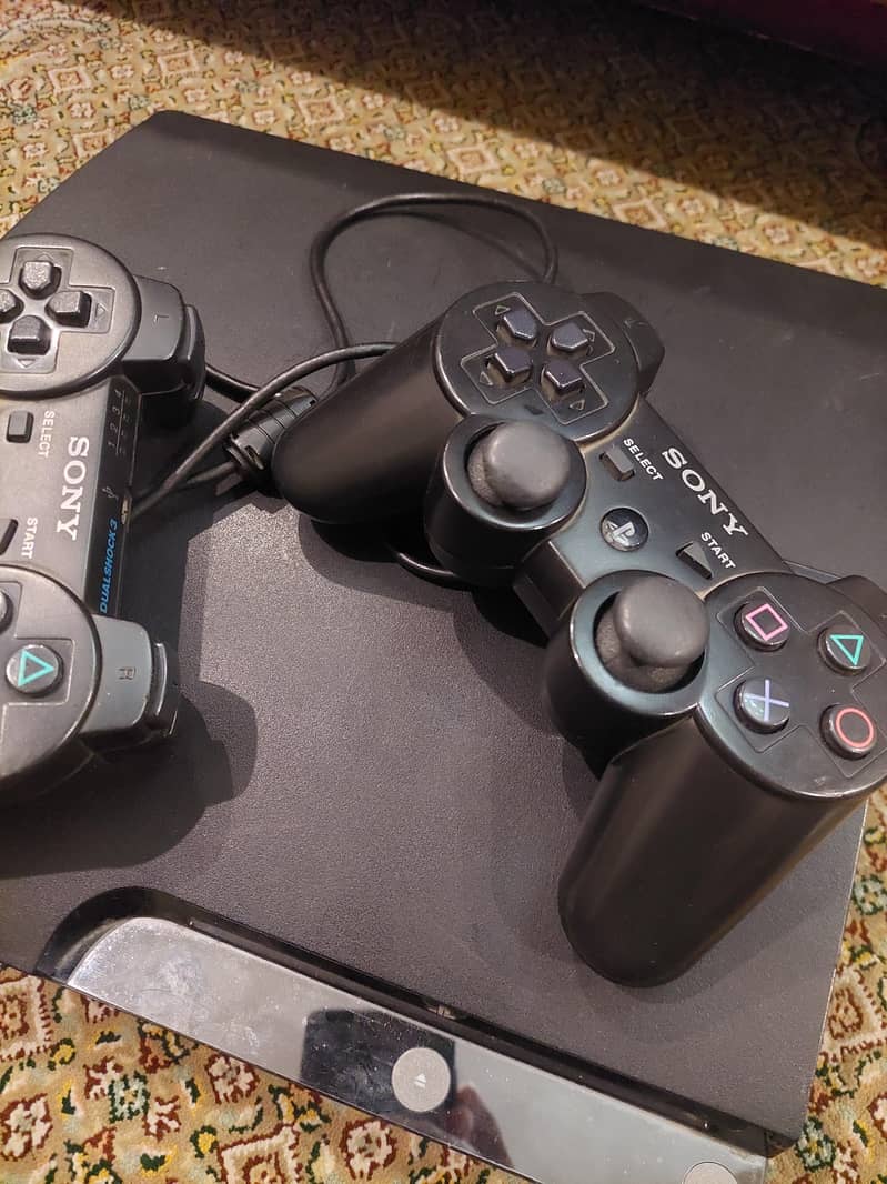 ps3 with two controllers 0