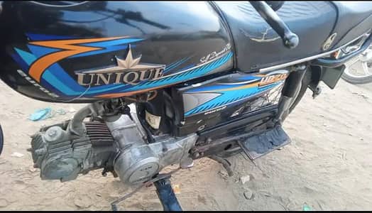 unique 2020 for sale in very good  condition complete file first owner