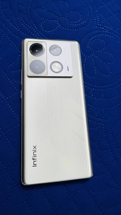Infinix Note 40 Pro