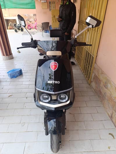 new metro m6 lithium battery 2 weeks use