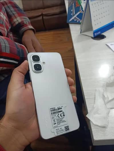 Infinix smart 10 4.64gb 4day use only