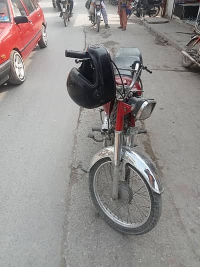 Honda 70 modal 13 seyalkot nmbr