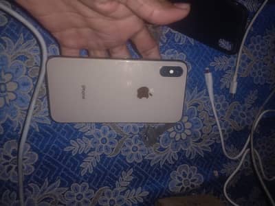 iphone xs 64gb argent sale  call namber 03225569161