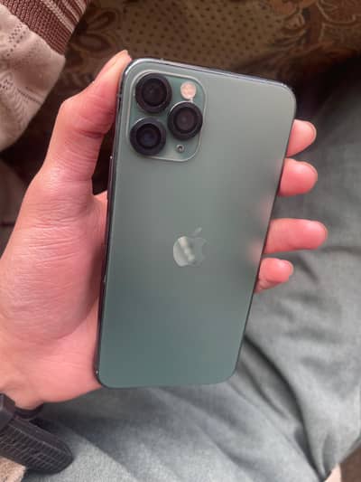 Iphone 11 pro , 64 gb , Non pta [ Sim Locked ] Condition 10/9.5
