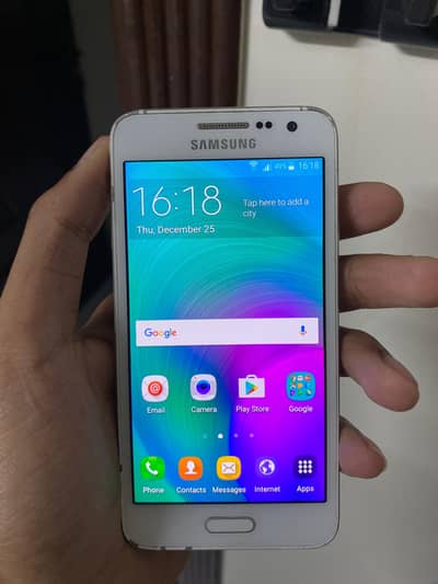 Samsung galaxy A3 contact on WhatsApp 03064989542