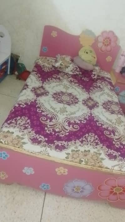 single bed with mattress sale 11000 Good condition