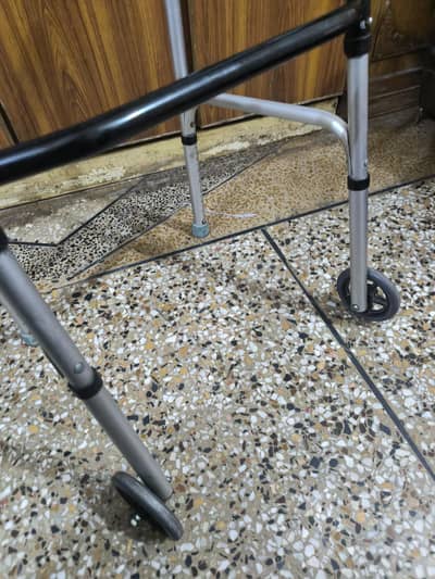 Walker / Walking Frame with Wheels – Adjustable (Good Condition)