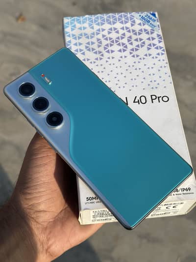 Tecno camon40 pro 8+256gb with box charger