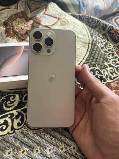 IPhone 15 pro max | 100 health | 256