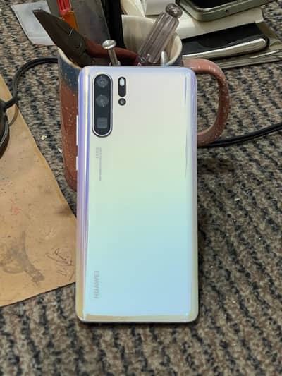 P30 Pro 8/256 dual sim Non PTA 4 months sim will work