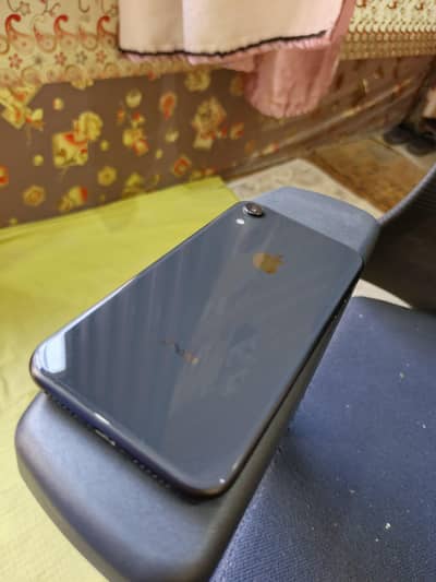 iPhone XR – Battery Health Good | Urgent Sale|Waterpack