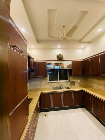 10 MARLA UPPER PORTION FOR RENT