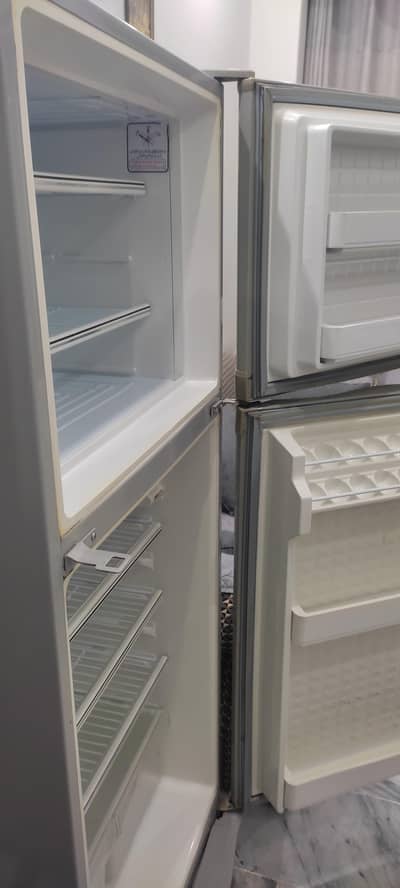 Dowlance Refrigerator