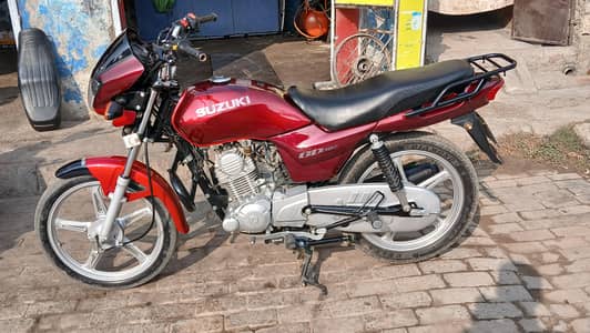 Fresh condition suzuki 110s for urgent sale