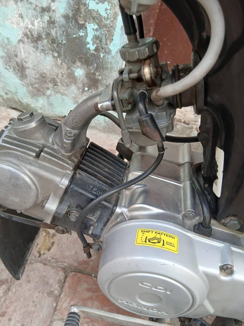 بلکل فٹ ہے کوئی کام نہیں ہے 4