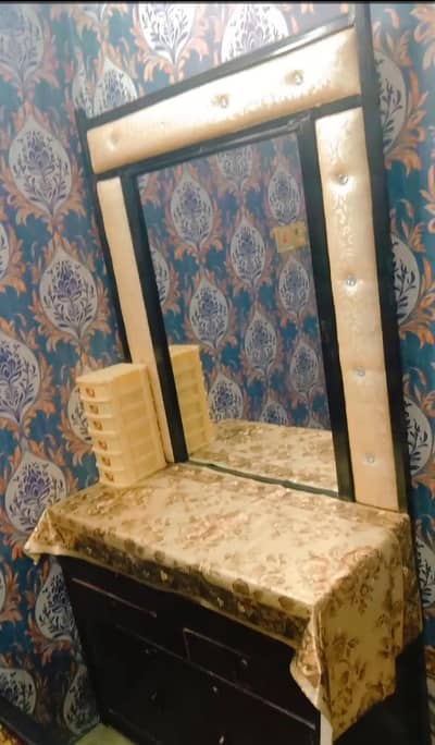 dressing table