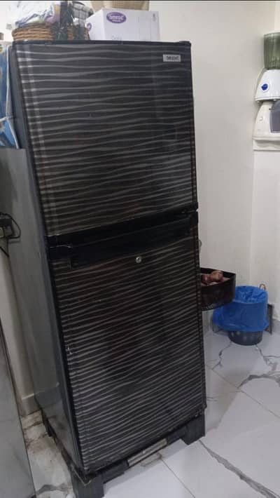 orient medium size fridge