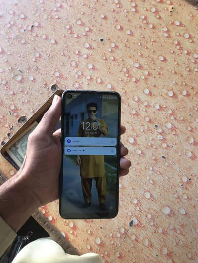 Tecno camon 17 6/128 with box