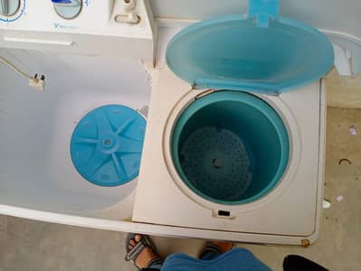 Dawlance DW 5200 Semi-Automatic Washing Machine