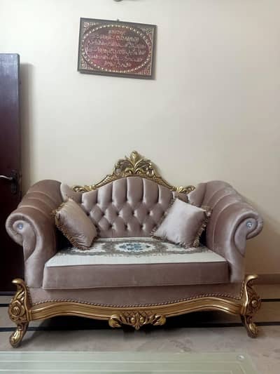 sofa,7 seaters and center Table