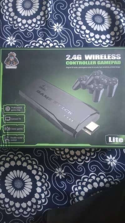 2.4G wireless controller game pad