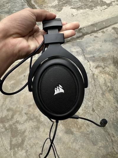 Corsair HS60 surround Headphone with 7.1 adapter