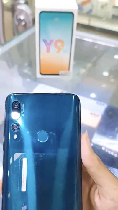 y9 prime 2019 condion 10/10