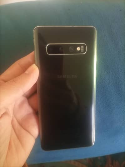 Samsung S10 Dual Sim 128 GB just 1 Dot in Screen